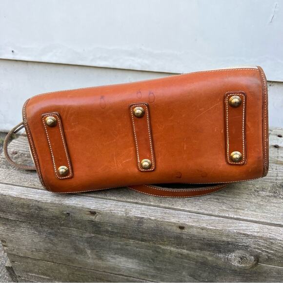Vintage Dooney & Bourke All Weather Leather Top Handle Crossbody Convertible Bag - Picture 8 of 13